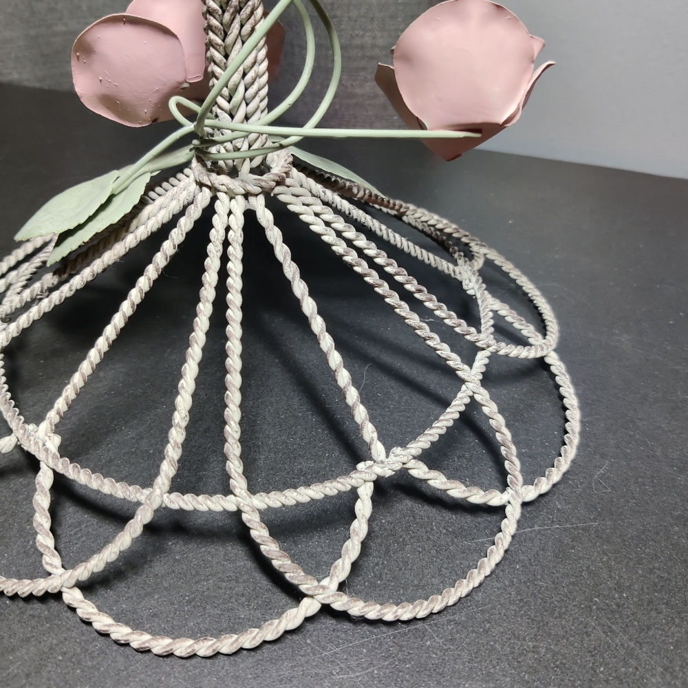 Elegant Hat Wig Stand Display With Flower Accents - Picture 5 of 9